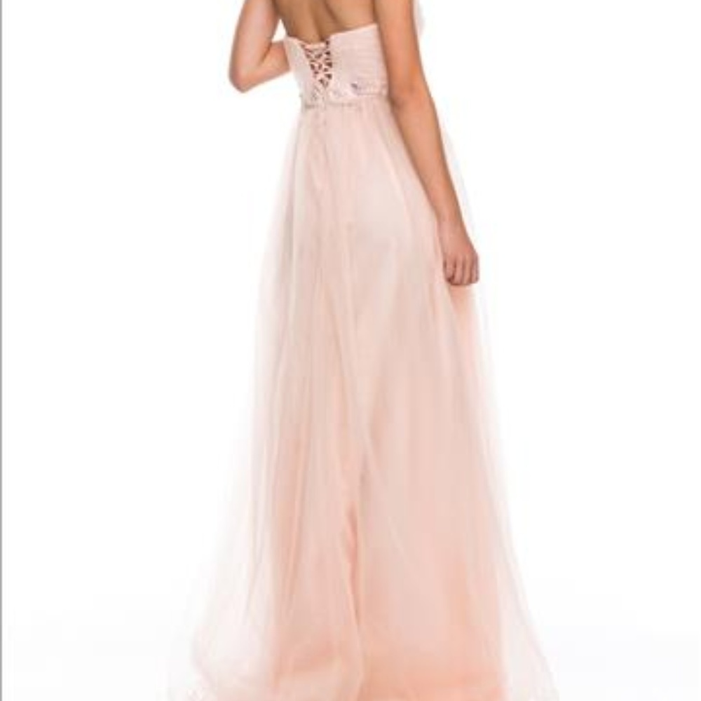 Prom Princess - Picture 2 of 4
